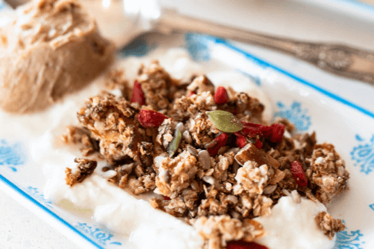 <div><b>Eating for Menopause and Peri Menopause</b></div>